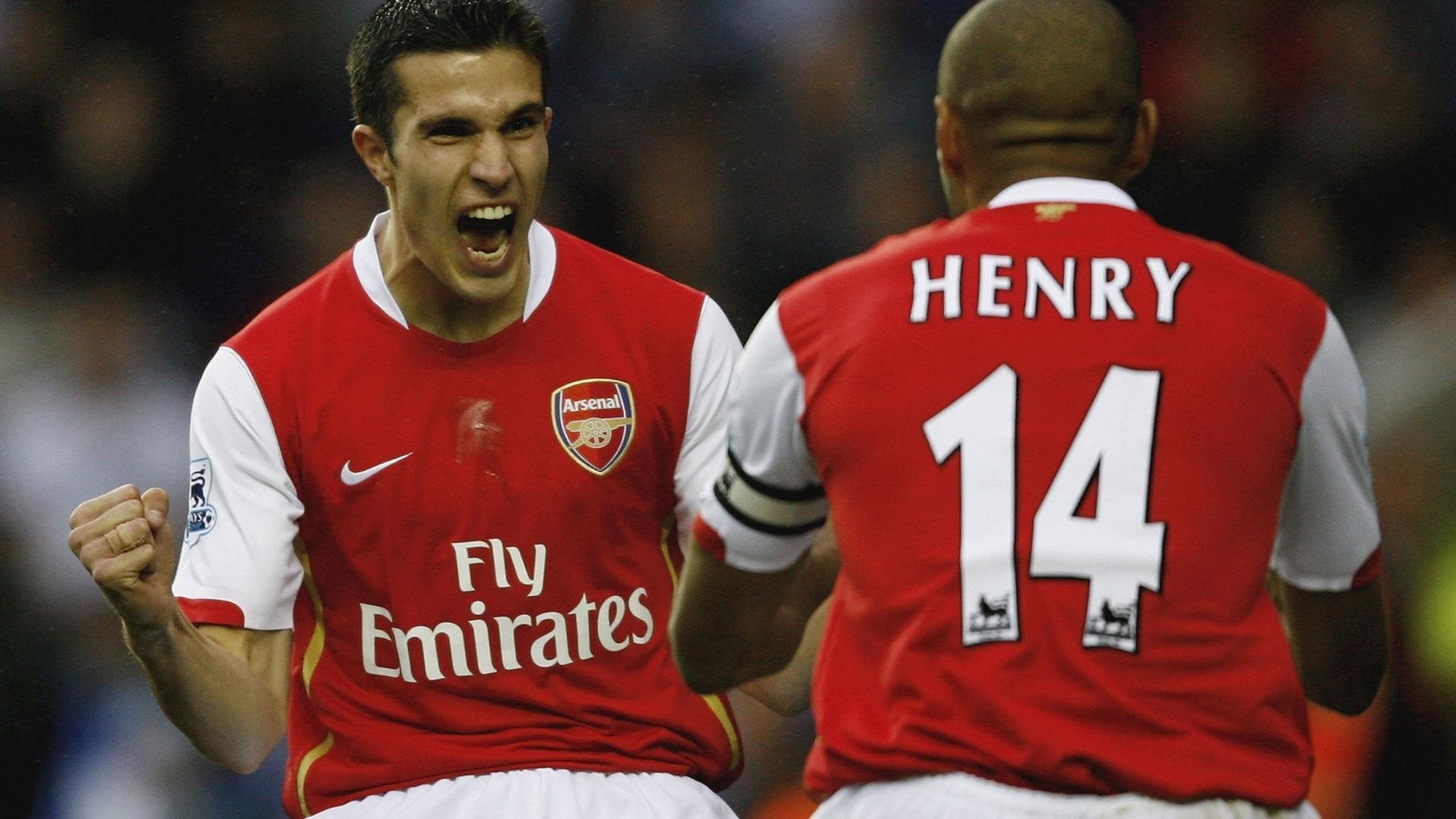 职业联赛吸引新兴行业赞助推动多元产业融合，职业联赛的作用